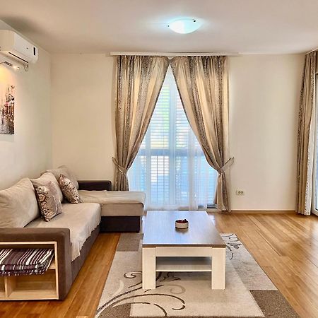 Apartments Nirgilija Тиват Экстерьер фото