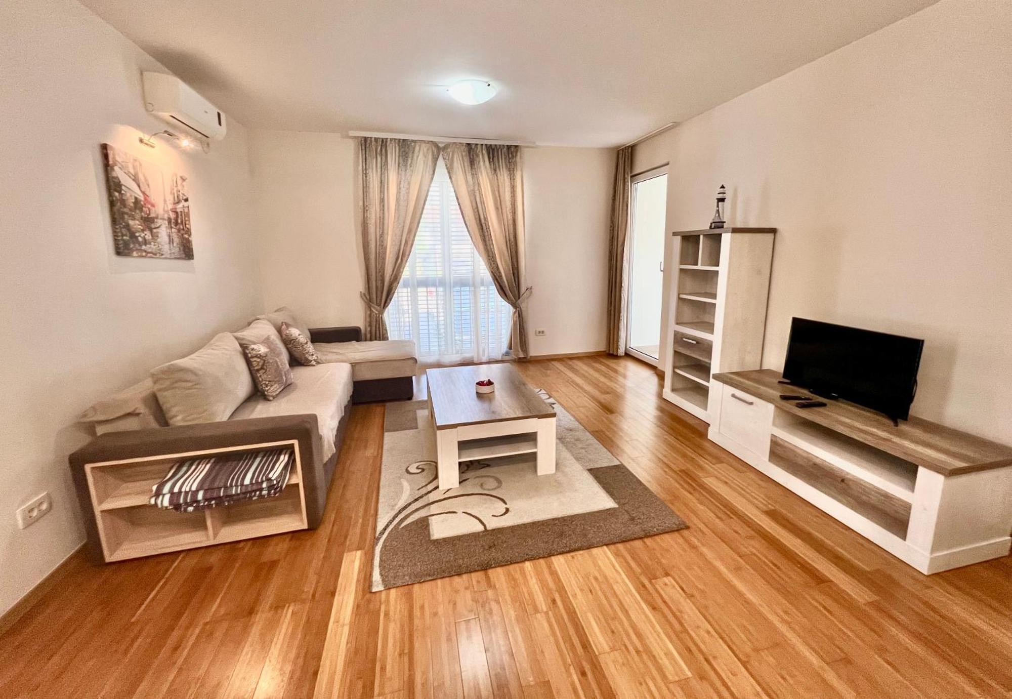 Apartments Nirgilija Тиват Экстерьер фото